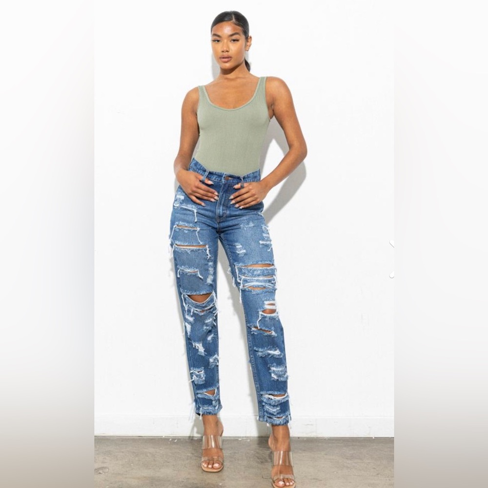 **New** Denim Distressed Jeans